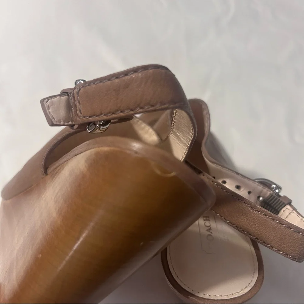 Coach Jade Beige Leather Wedge Sandals.8B - Picture 9 of 16